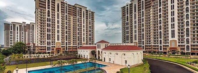 DLF NEWTOWN HEIGHTS 3,4BHK PREMIUM APARTMENTS